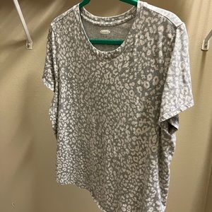 Gray and white tshirt